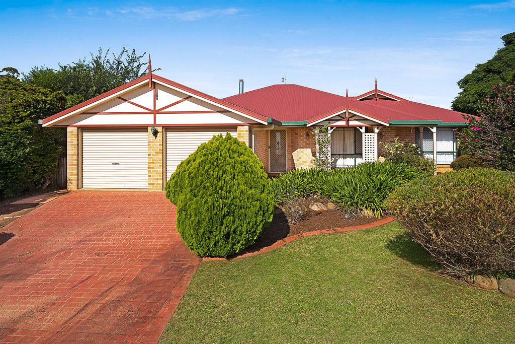 2 Shamrock Court, Middle Ridge, QLD 4350