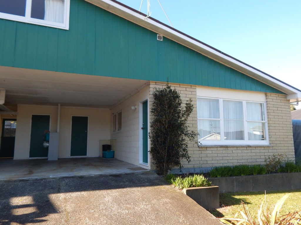 1b Clematis Grove, Maungaraki, Lower Hutt City