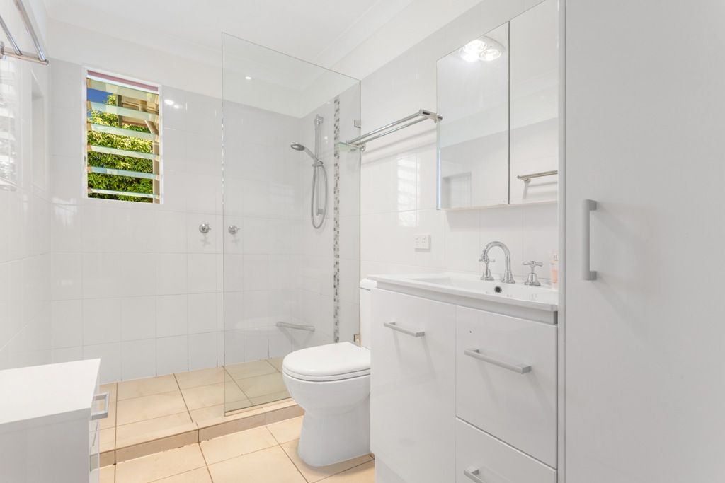 22 Ansford Street, Stafford Heights, QLD 4053
