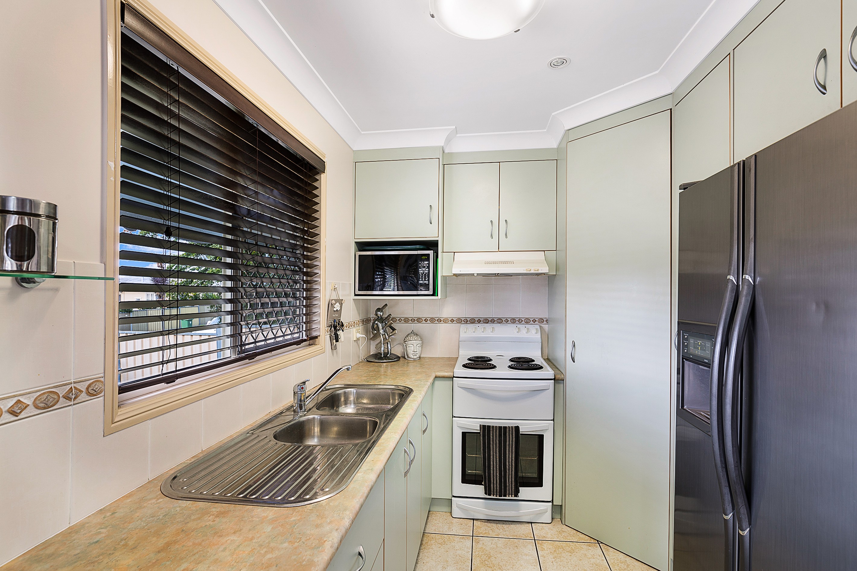 27 Whichello Street, Newtown, QLD 4350