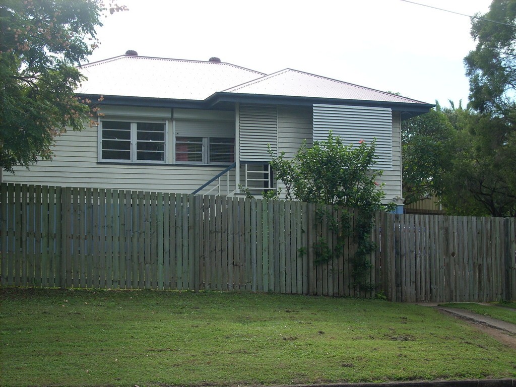 28 Fernvale Road, Tarragindi, QLD 4121