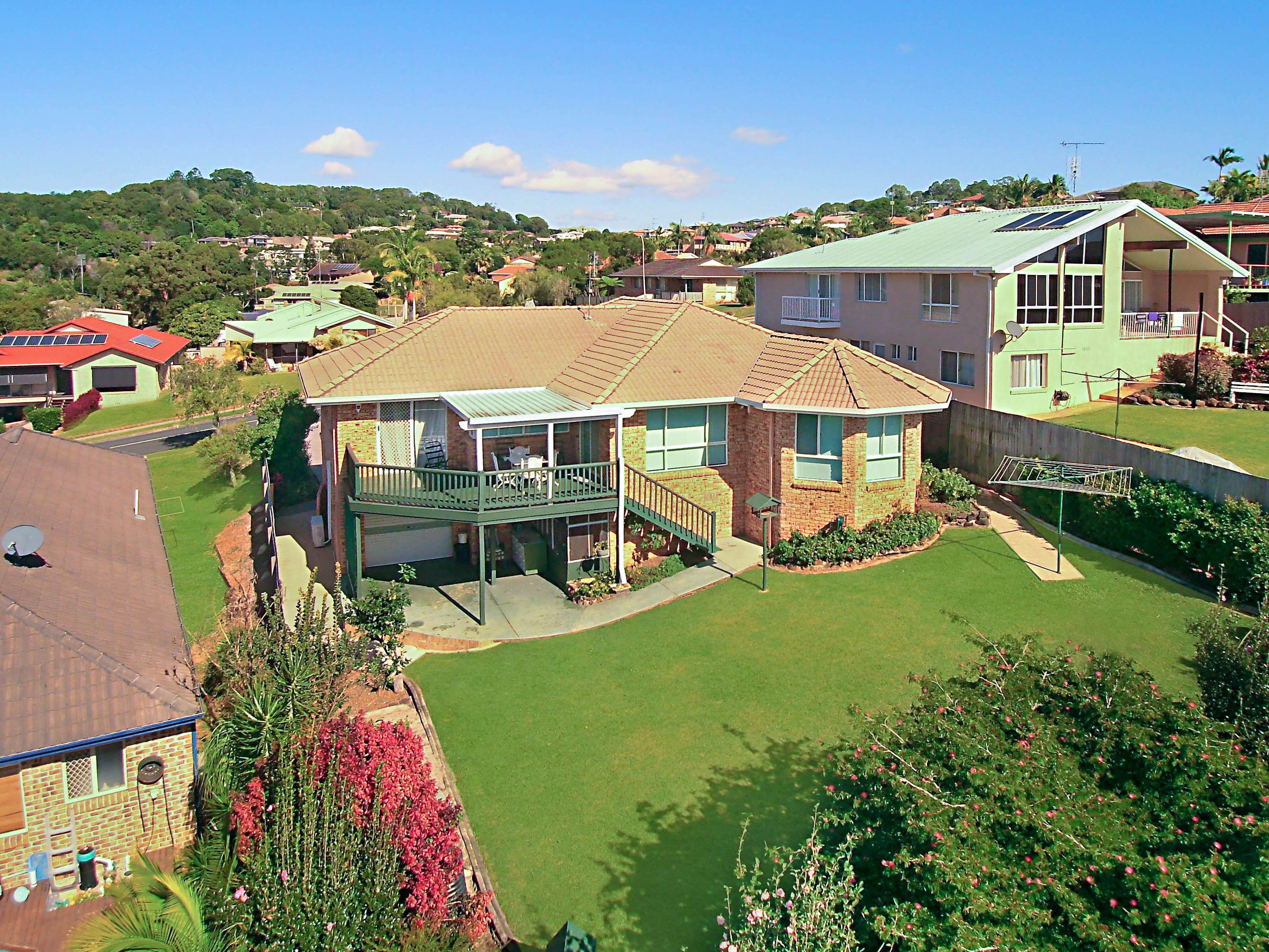 81 Lochlomond Drive