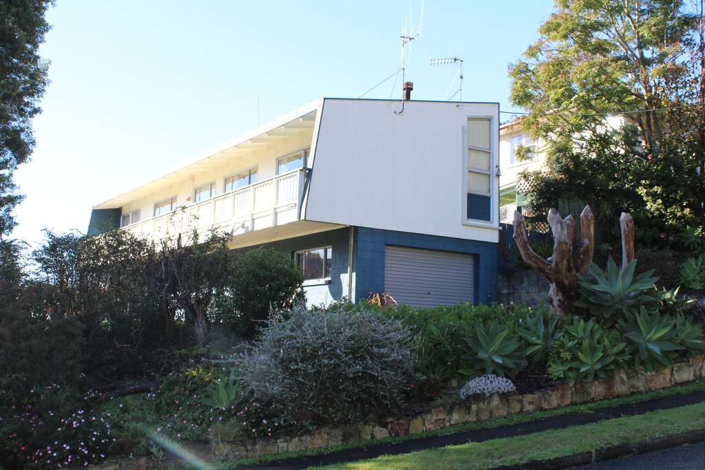 63 Silverstream Road photo 1