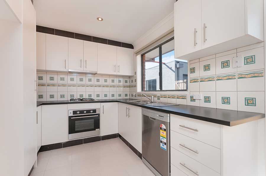 143 Bridgewater Road, Craigieburn, VIC 3064
