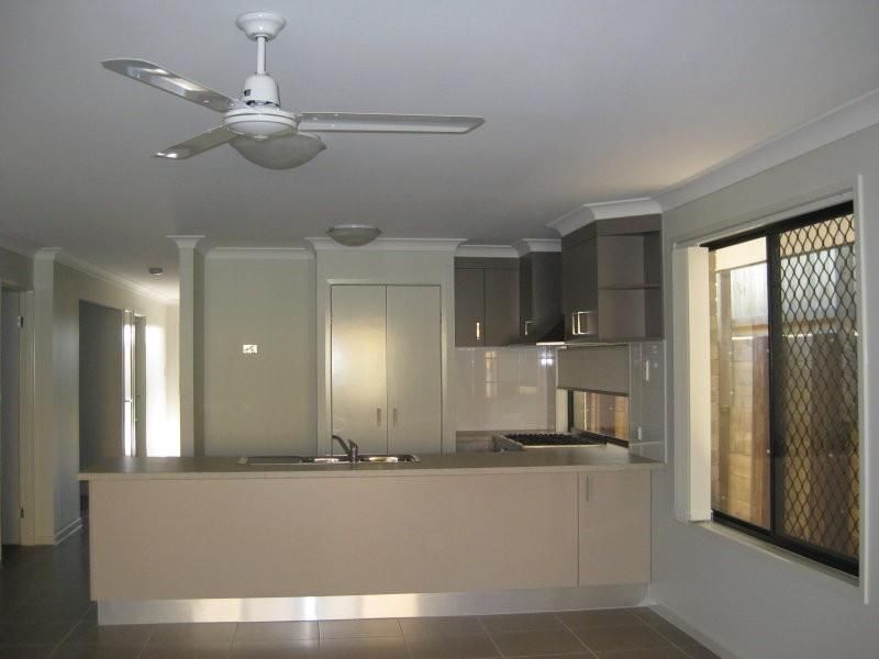 5 Vanessa Close, Richlands, QLD 4077