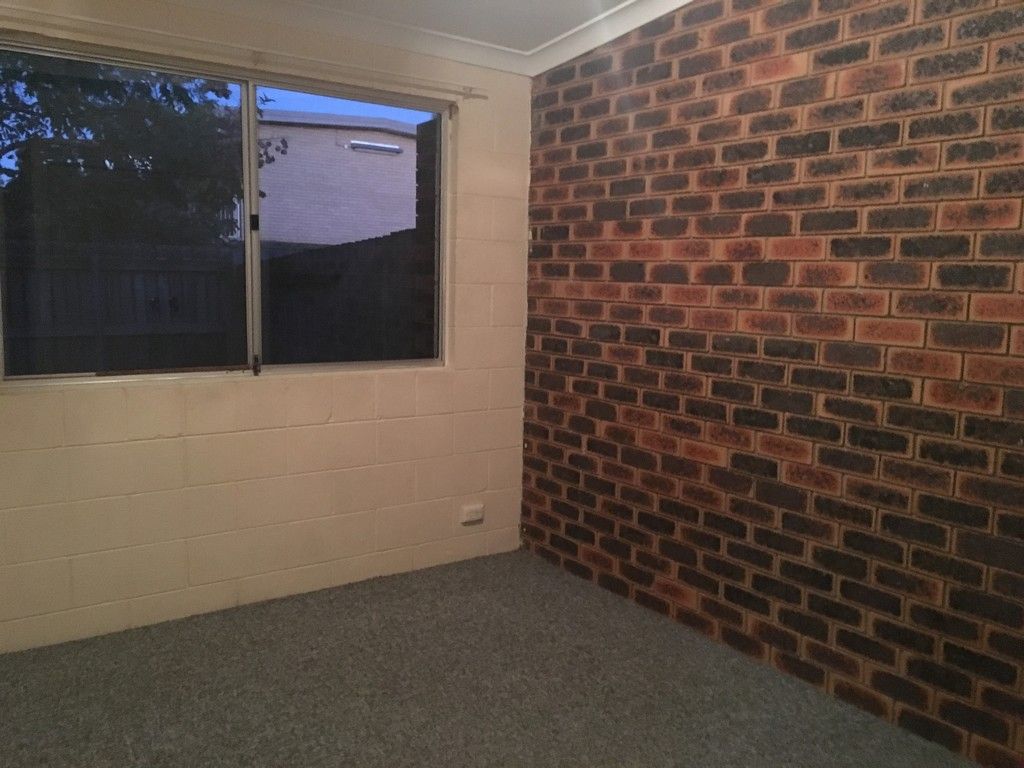 11/12 Defiance Road, Logan Central, QLD 4114