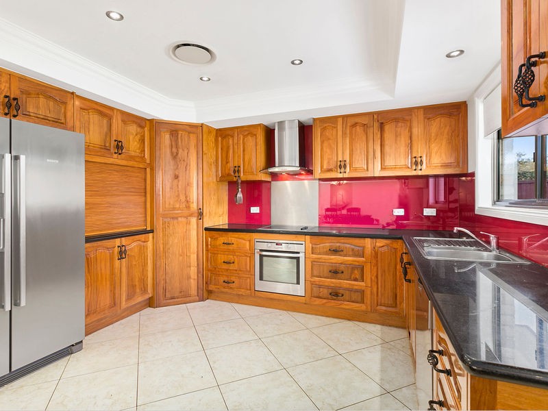 21 Sherborne Street, Carindale, QLD 4152