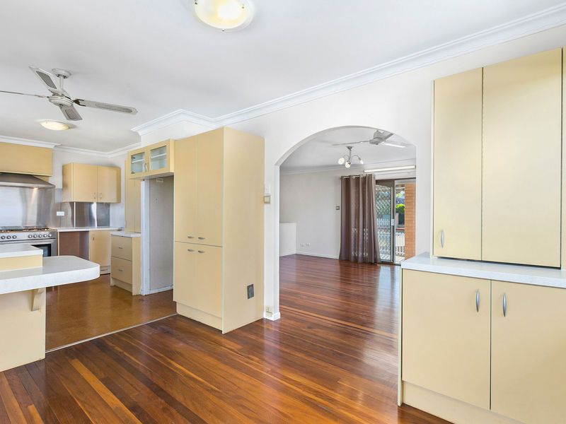102 Greenmeadow Road, Mansfield, QLD 4122