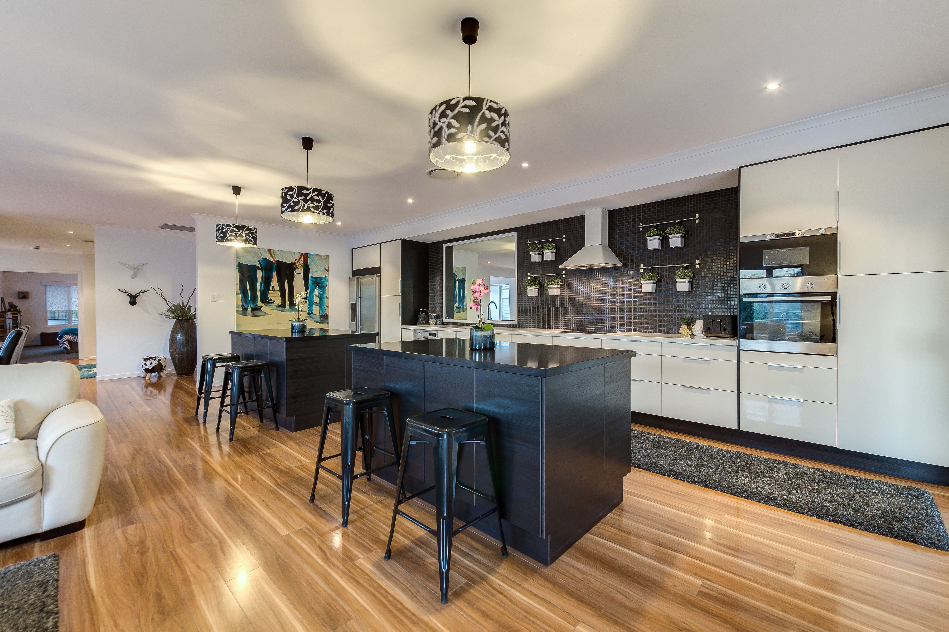 17 Lindsay Street, Alexandra Headland, QLD 4572