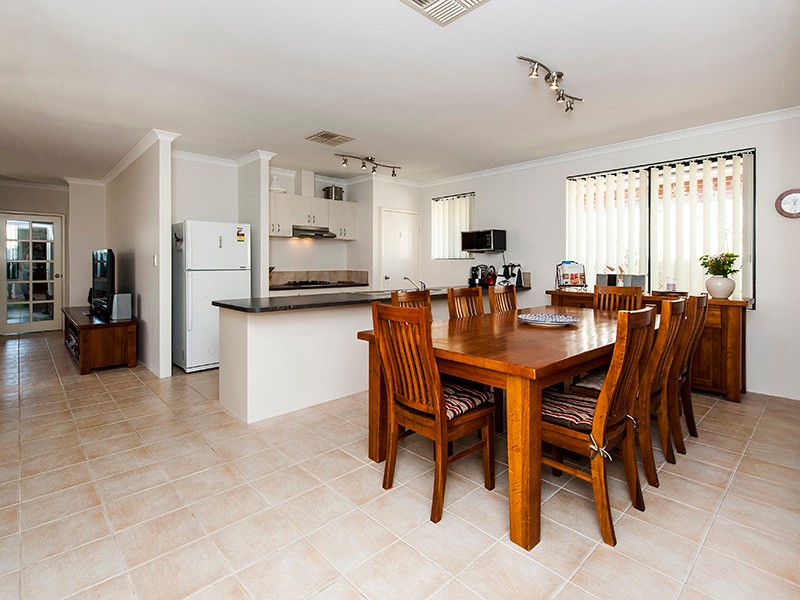 8 Cousins Turn, Baldivis, WA 6171