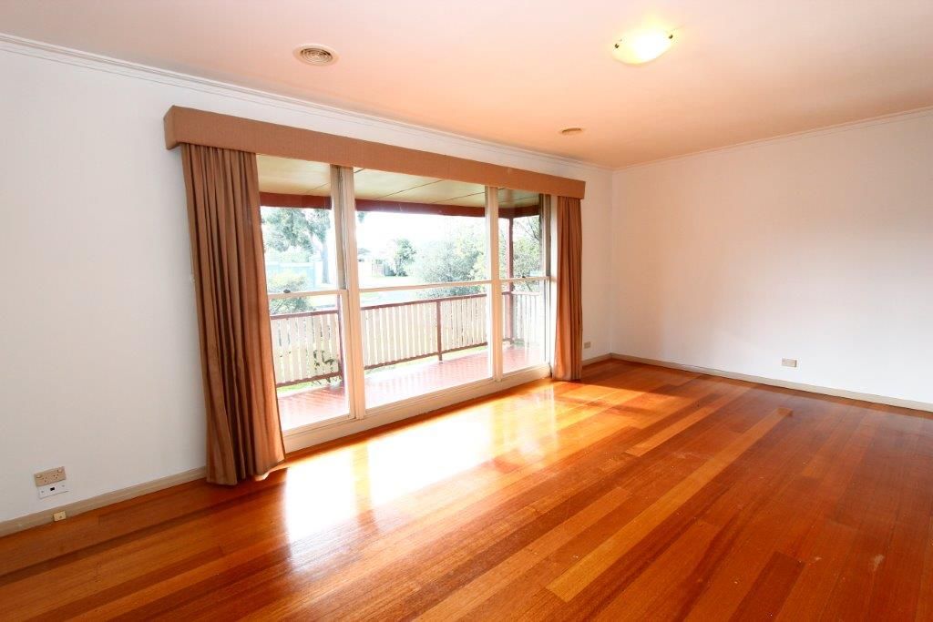 8 Ryong Street, Grovedale, VIC 3216