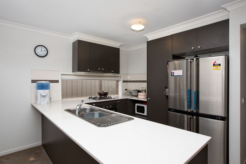 12 Red Fox Boulevard, BROOKFIELD, VIC 3338