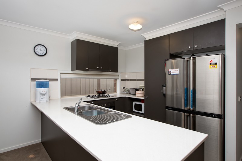 12 Red Fox Boulevard, BROOKFIELD, VIC 3338
