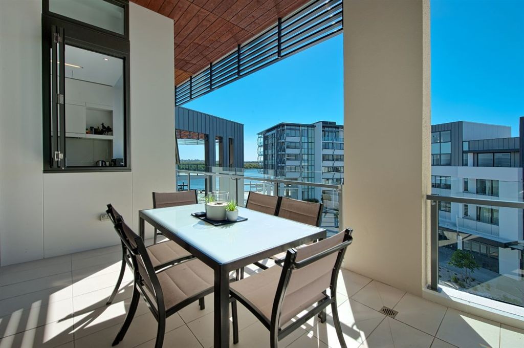 Paradise Point, QLD 4216