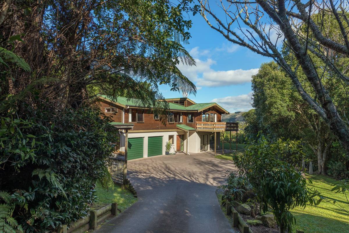 564 Spencer Road, Lake Tarawera, Rotorua District Real Estate Ray