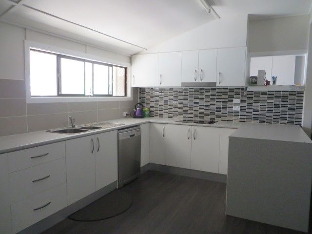 Ray White Rural & Livestock • 40 Arthur Street, Roma, QLD – Home For Rent