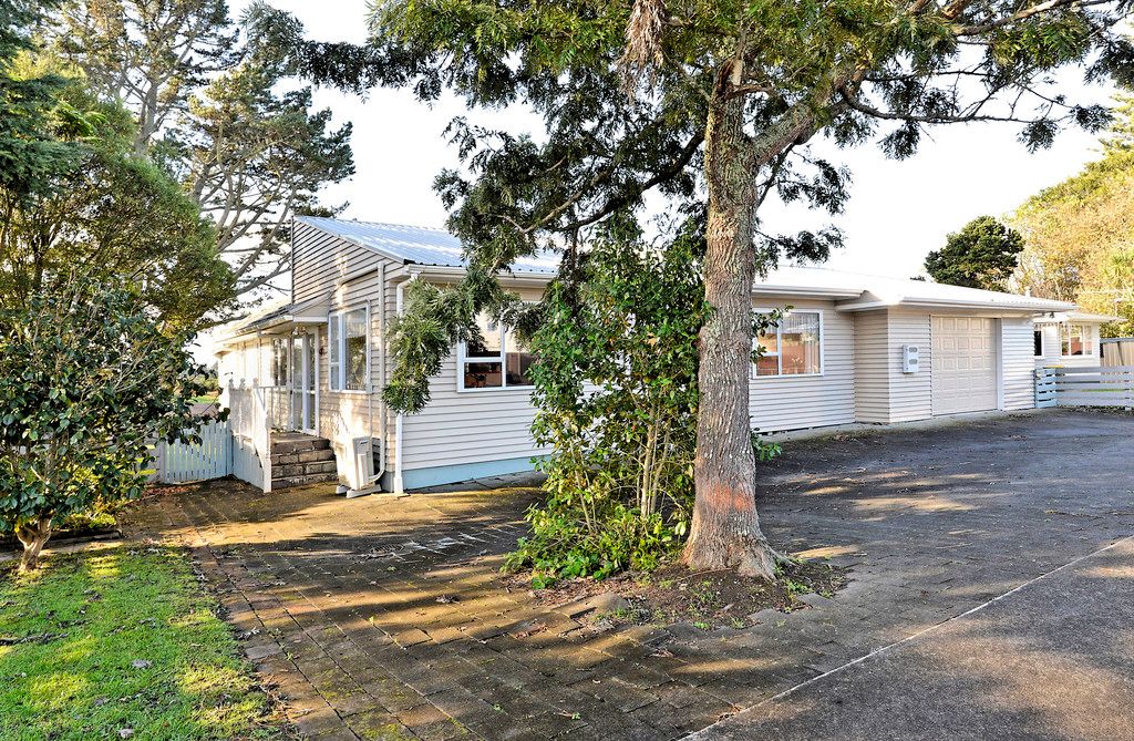 21 Martin Place, Kelston, Waitakere City