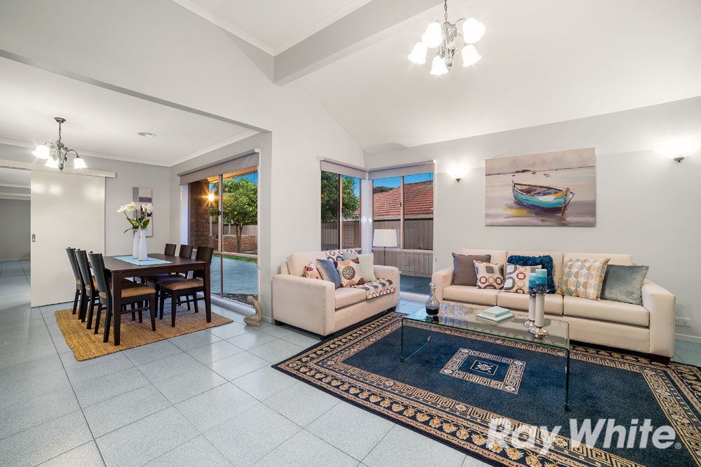 3 Cremin Close, Mill Park, VIC 3082