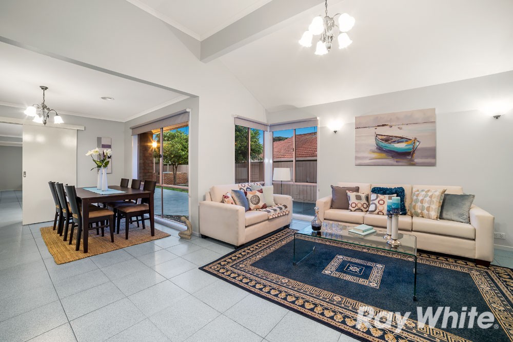 3 Cremin Close, Mill Park, VIC 3082