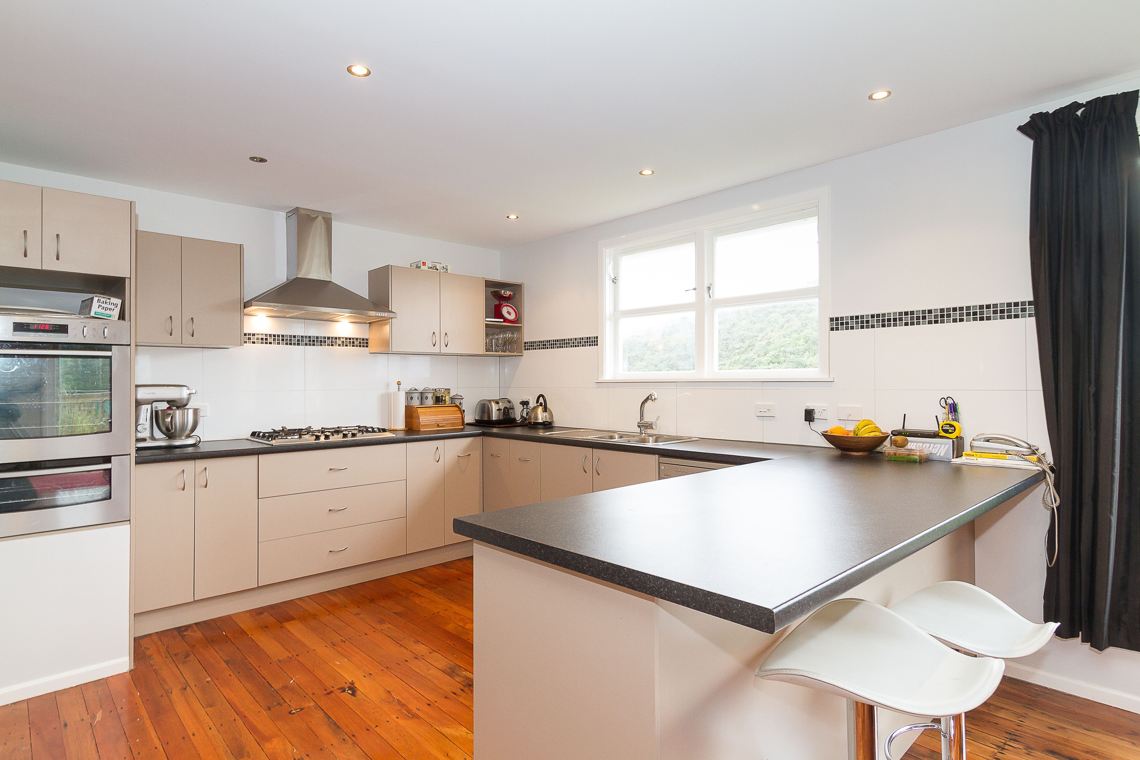 112 Hill Road, Belmont, Lower Hutt City