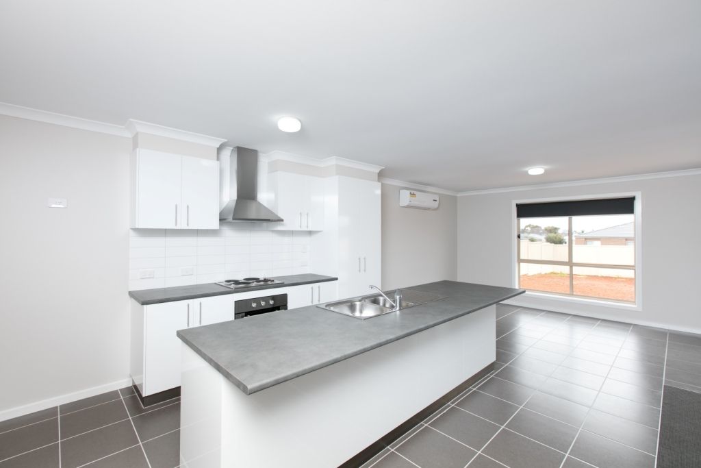 64 Ellswood Crescent, Mildura, VIC 3500
