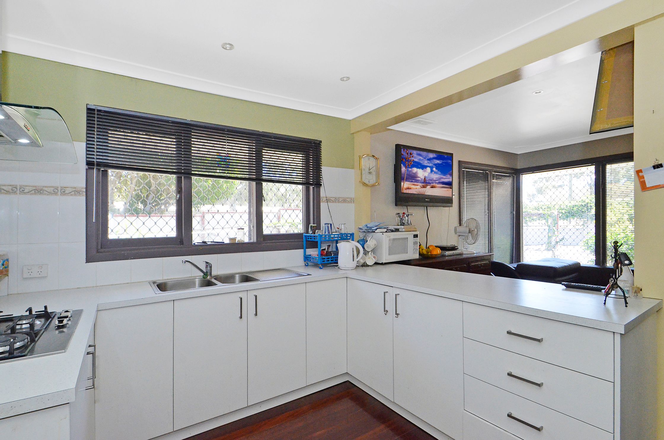 24 Rochford Way, Girrawheen, WA 6064