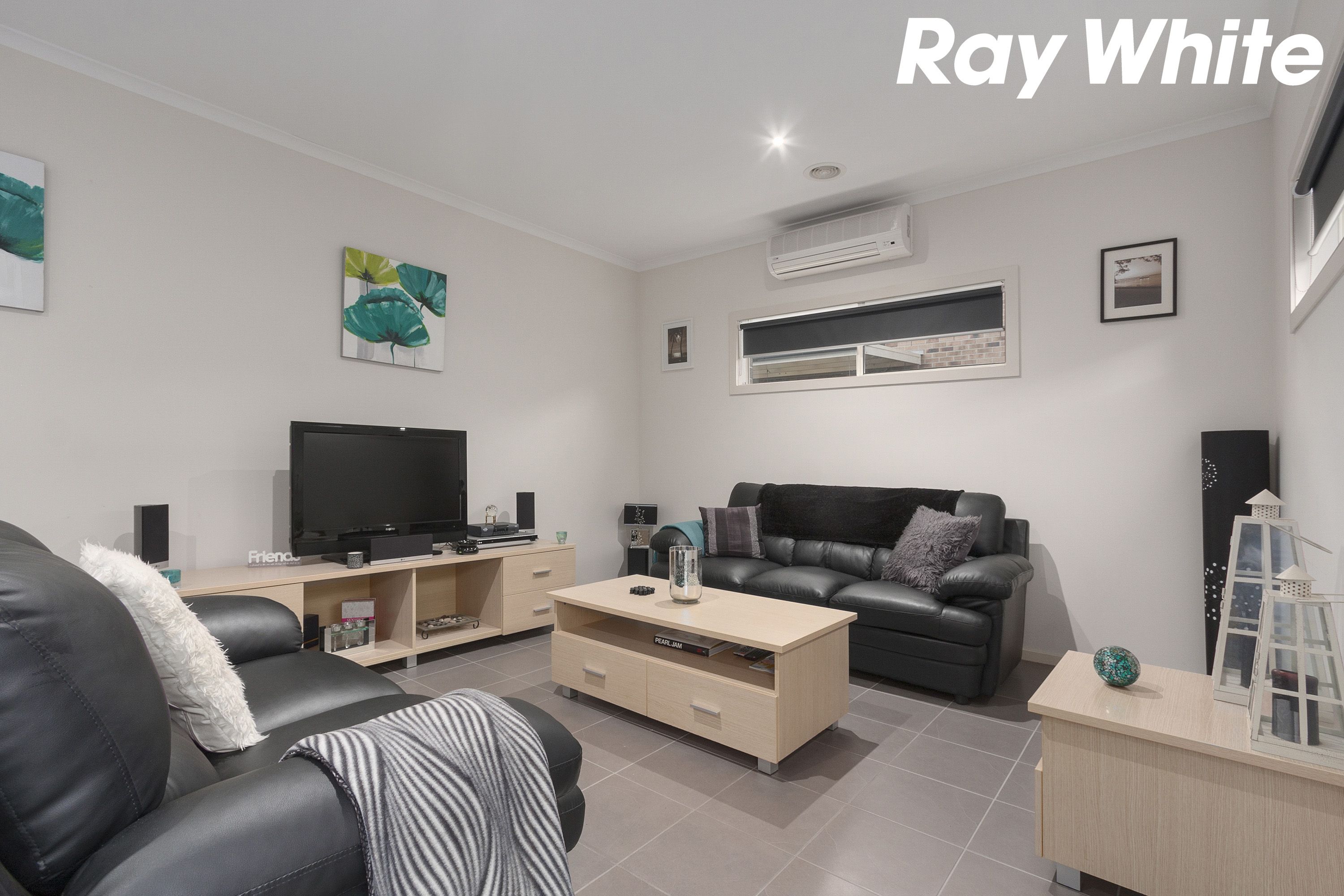 16 Lagoon Row, Officer, VIC 3809