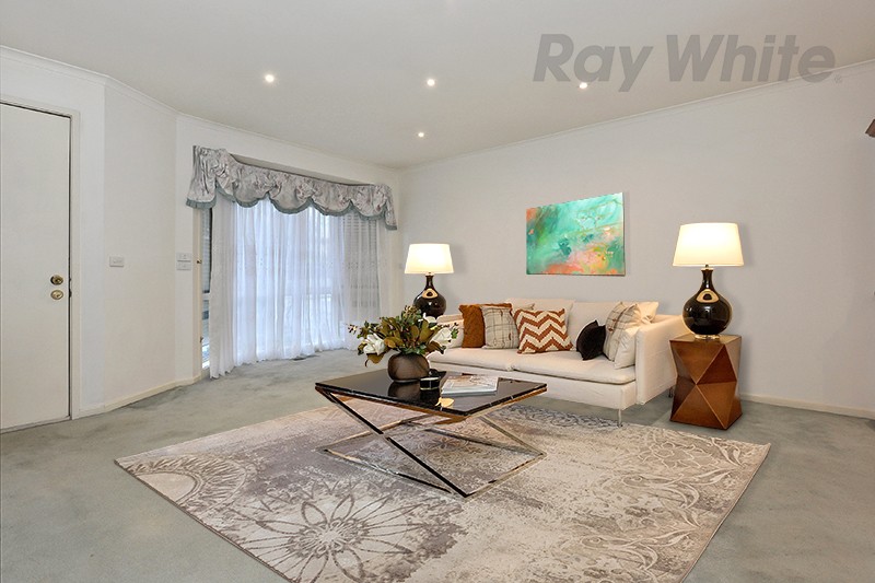1/3 Romeo Court, Mill Park, VIC 3082