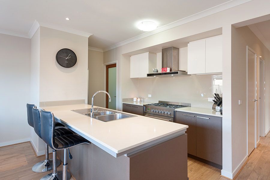 30 Groveton Street, Craigieburn, VIC 3064