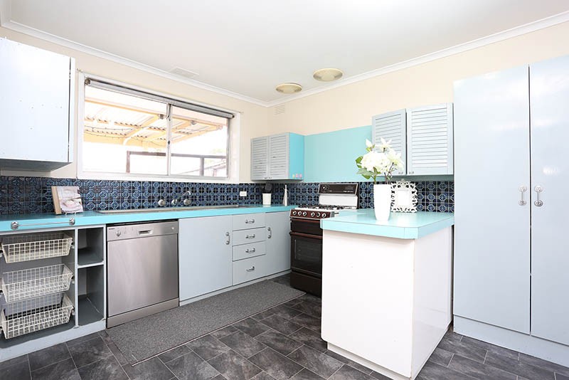 6 Coral Court, Lalor, VIC 3075
