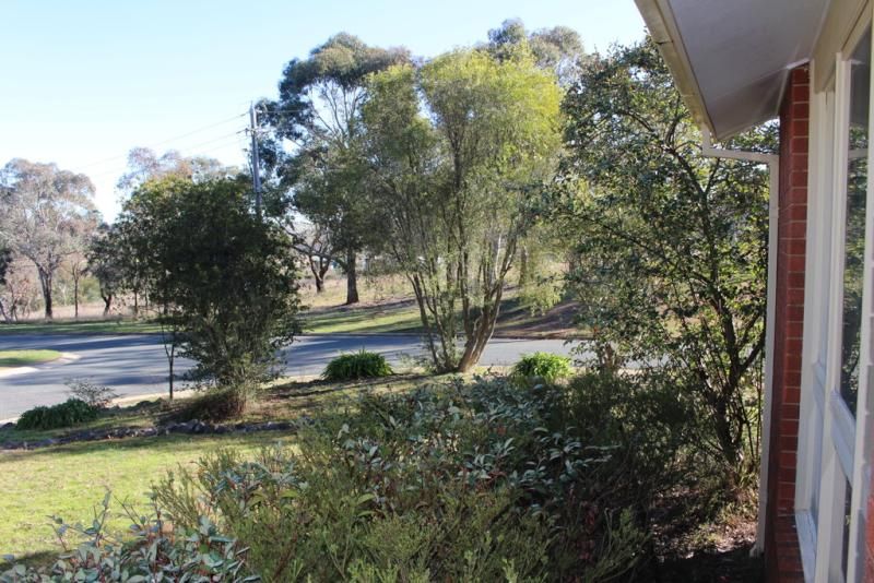 6 Warrambool Close, Giralang, ACT 2617