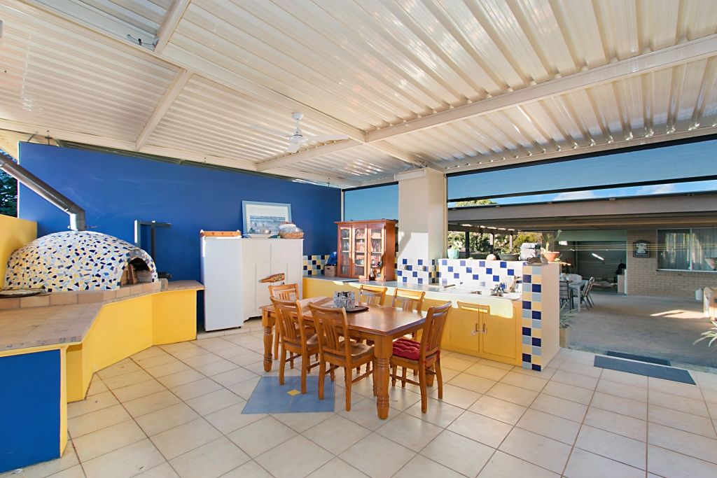 85 Cominan Avenue