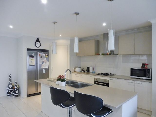 15 Brolin Terrace, Cranbourne North, VIC 3977