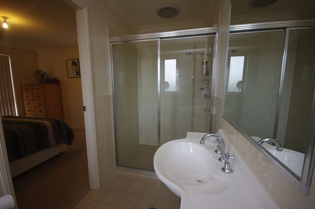 35 Carrington Park Drive, Nowra, NSW 2541