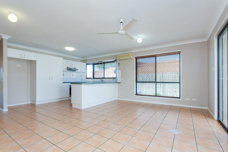 34 Jubilee Avenue, Forest Lake, QLD 4078