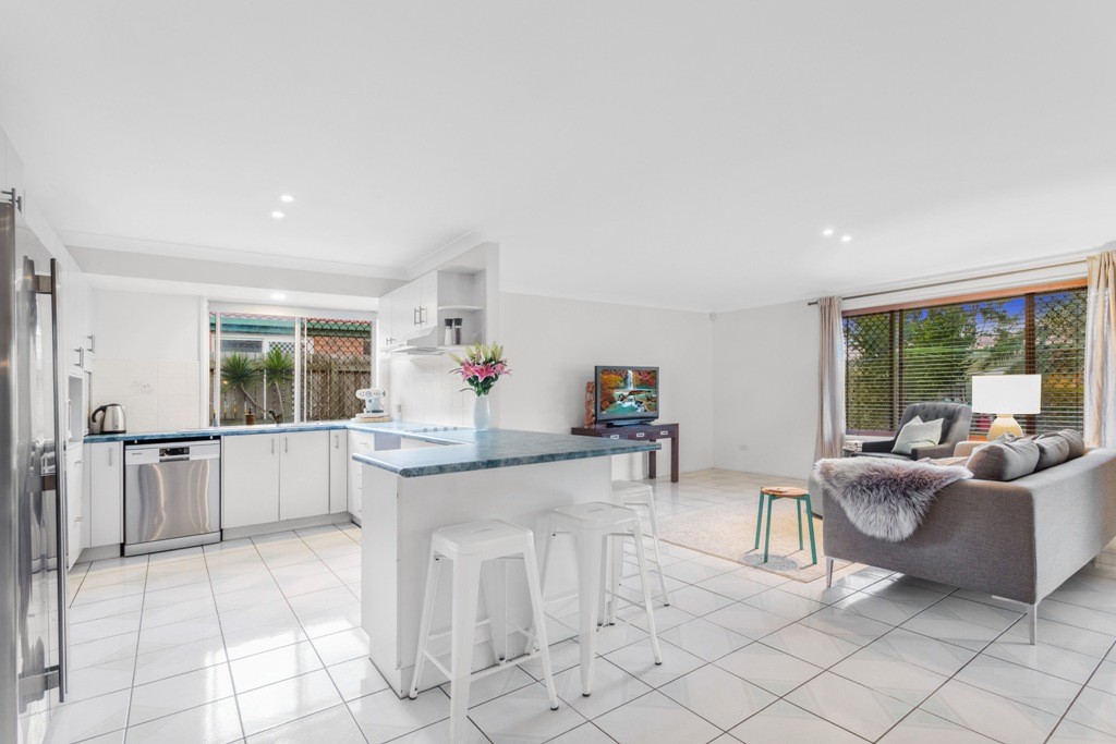 54 Allira Crescent, CARSELDINE, QLD 4034