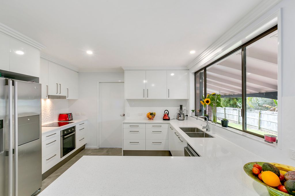 13 Bunya Place, Palm Beach QLD 4221