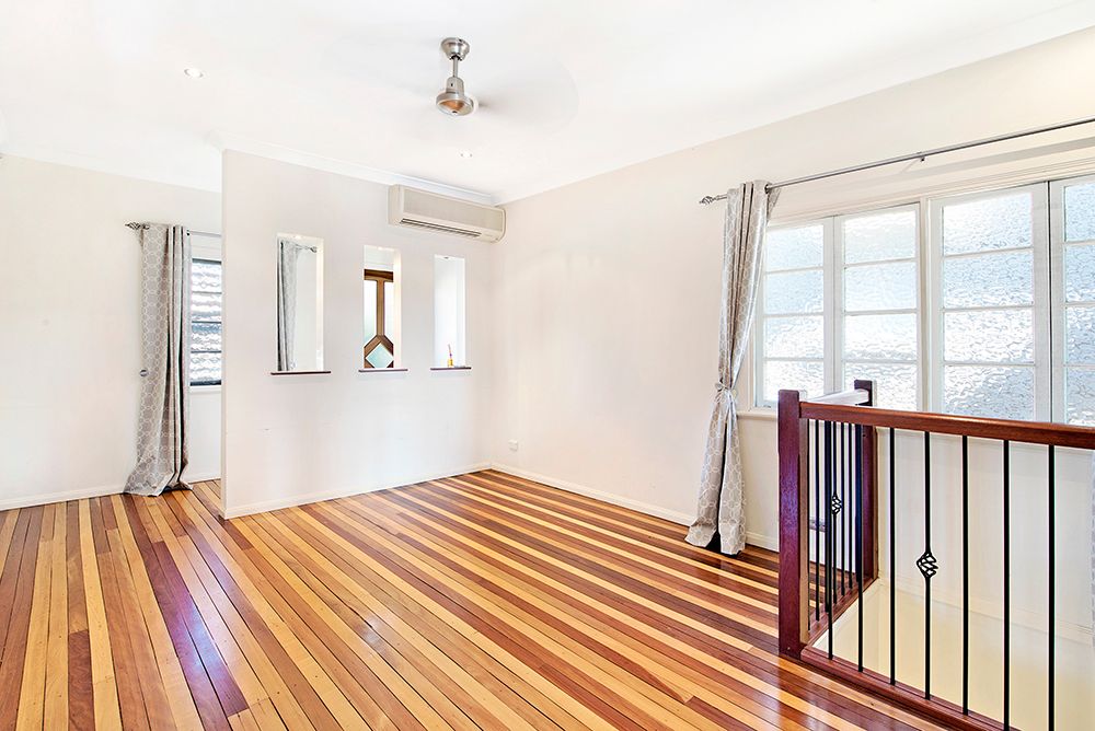 36 Ninth Avenue, Coorparoo, QLD 4151