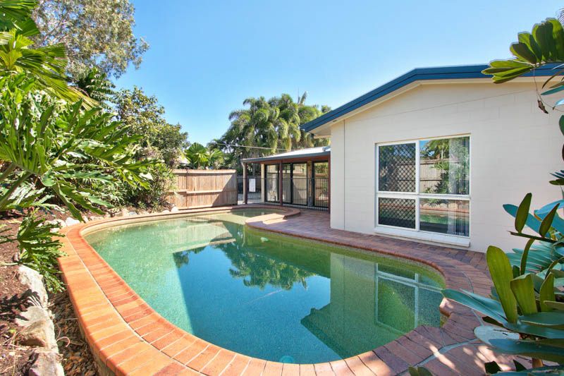28 Manus Street, Trinity Beach, QLD 4879