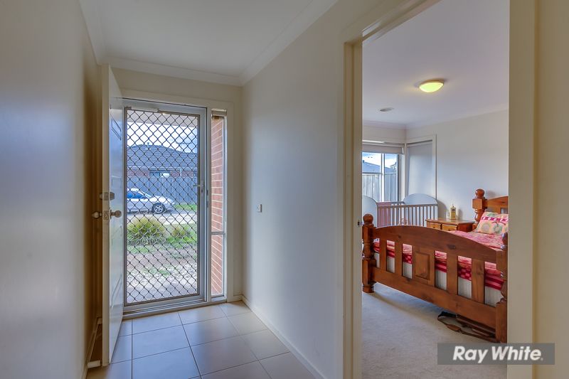 25 Holland Crescent, Truganina, VIC 3029