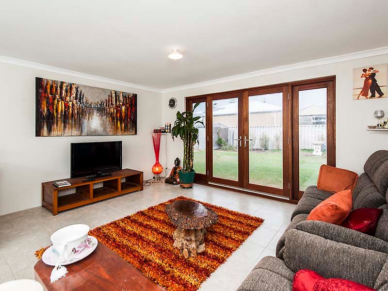 34 Clermont Place, Port Kennedy WA 6172