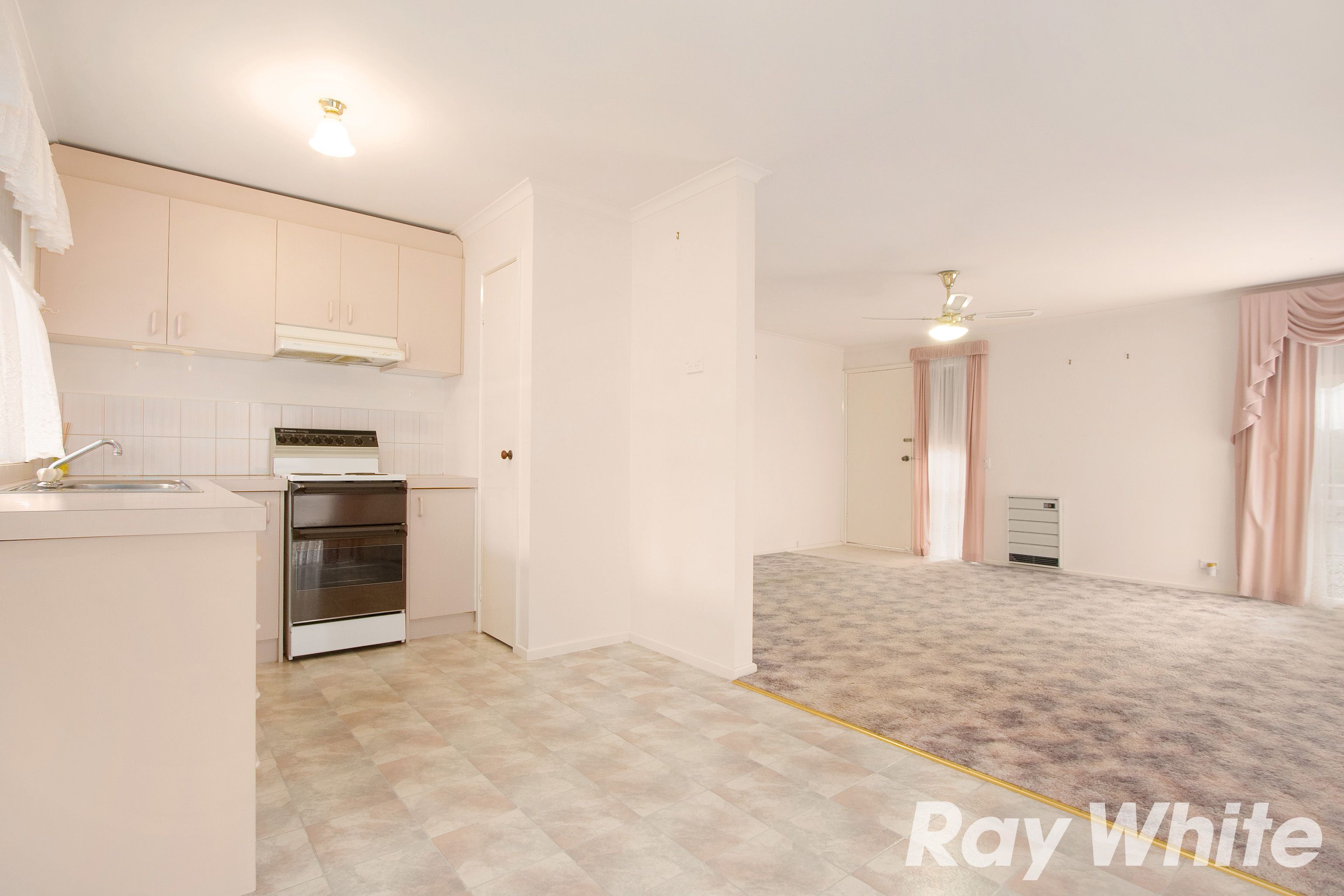 8 Dobson Court, Pakenham, VIC 3810