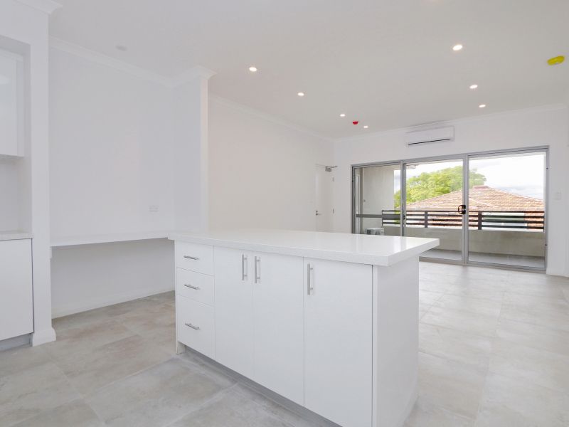 2/228 Surrey Road, Kewdale, WA 6105