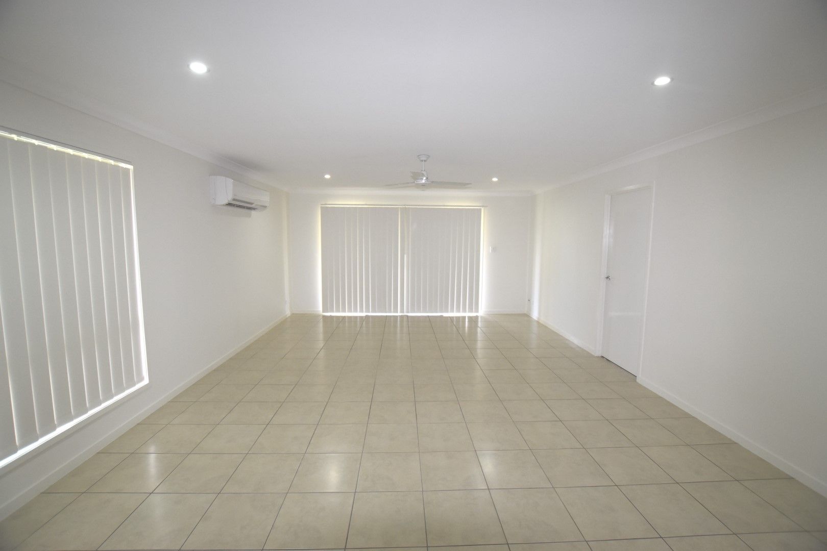 5 Grasstree Crescent, Kirkwood, QLD 4680