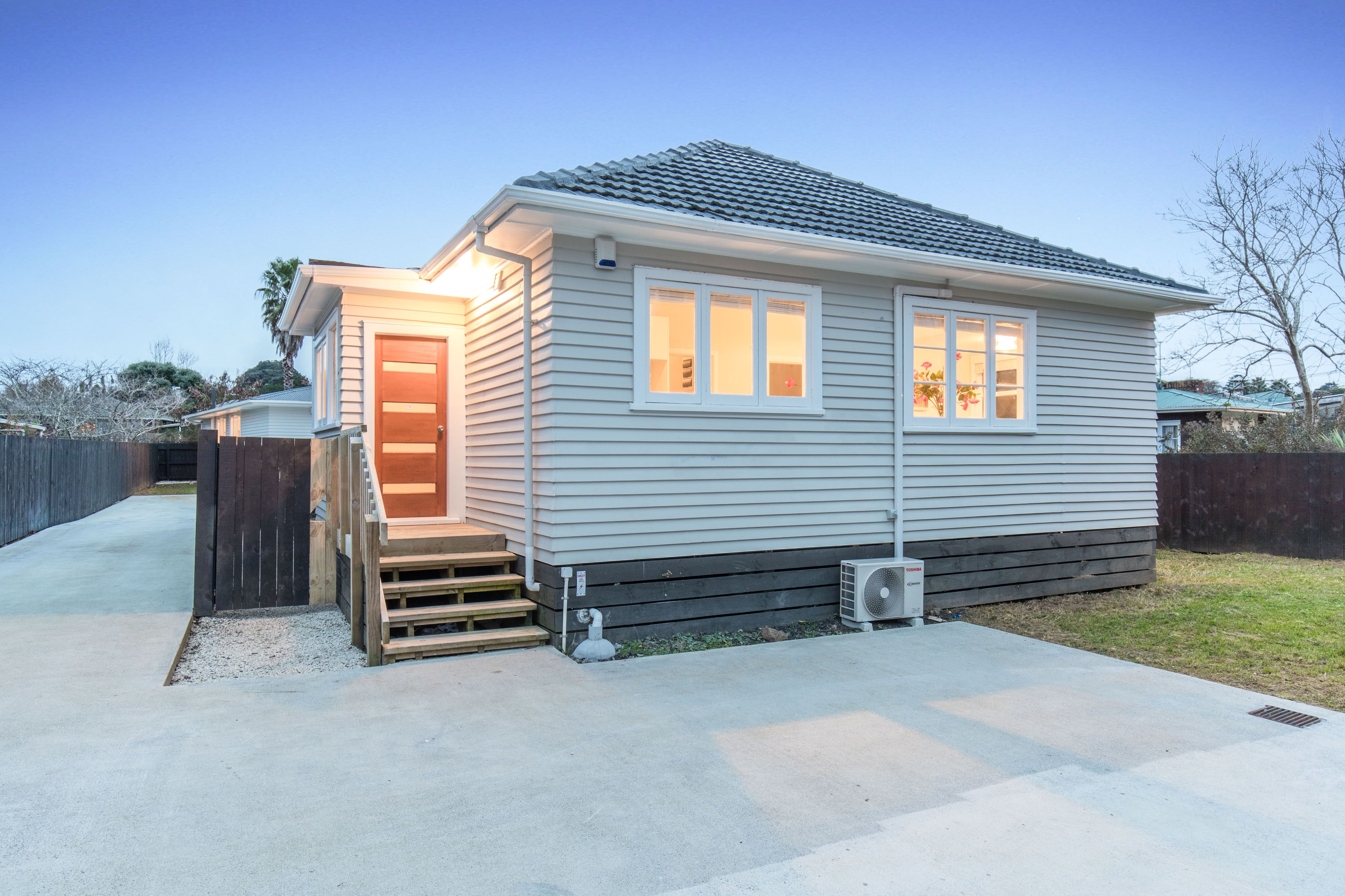 96 Mountain Road, Mangere Bridge, Manukau City