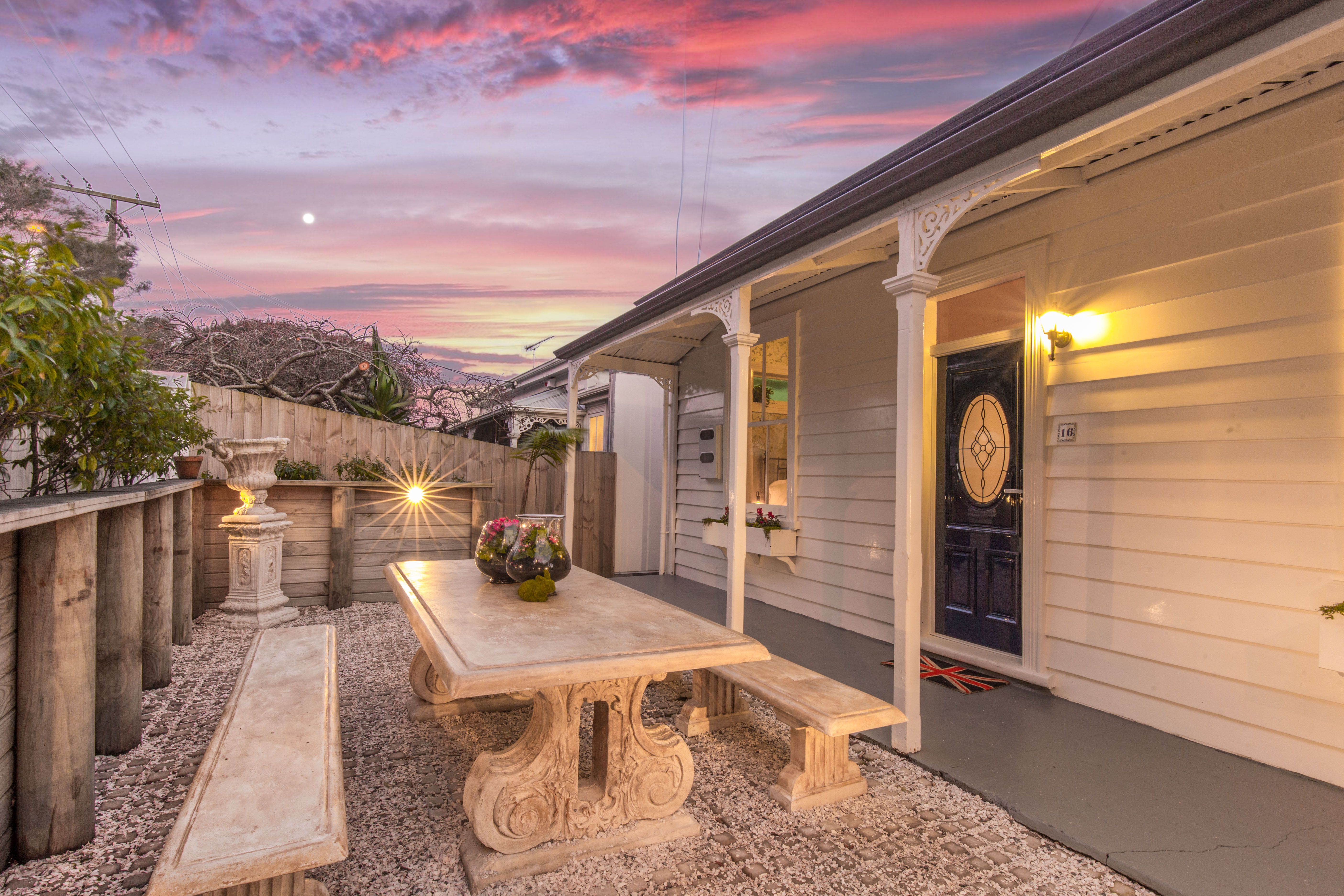 16 Quadrant Road, Onehunga, Auckland City