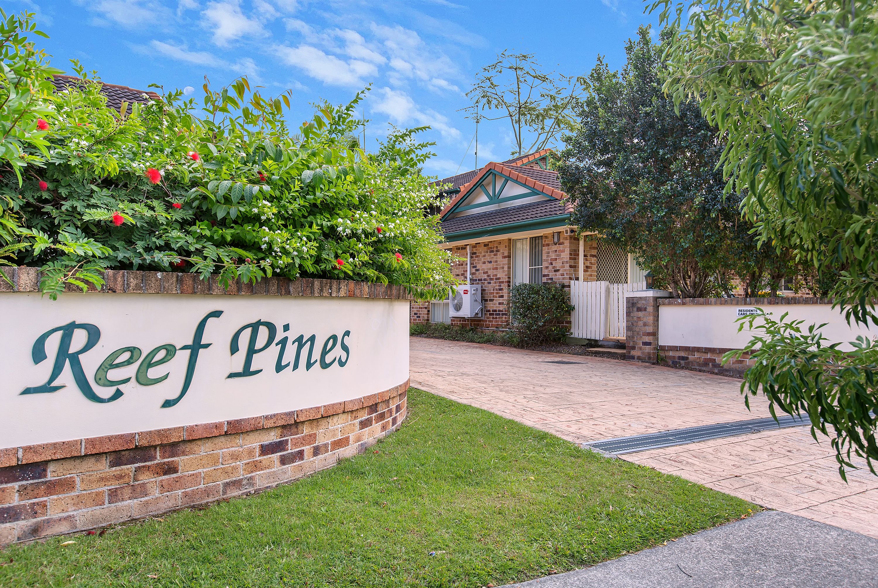 33 Ward Street, Southport QLD 4215