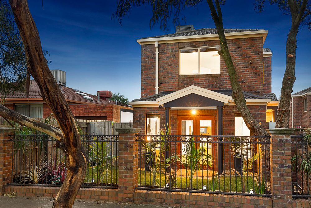 10 Callander Road, Pascoe Vale VIC 3044