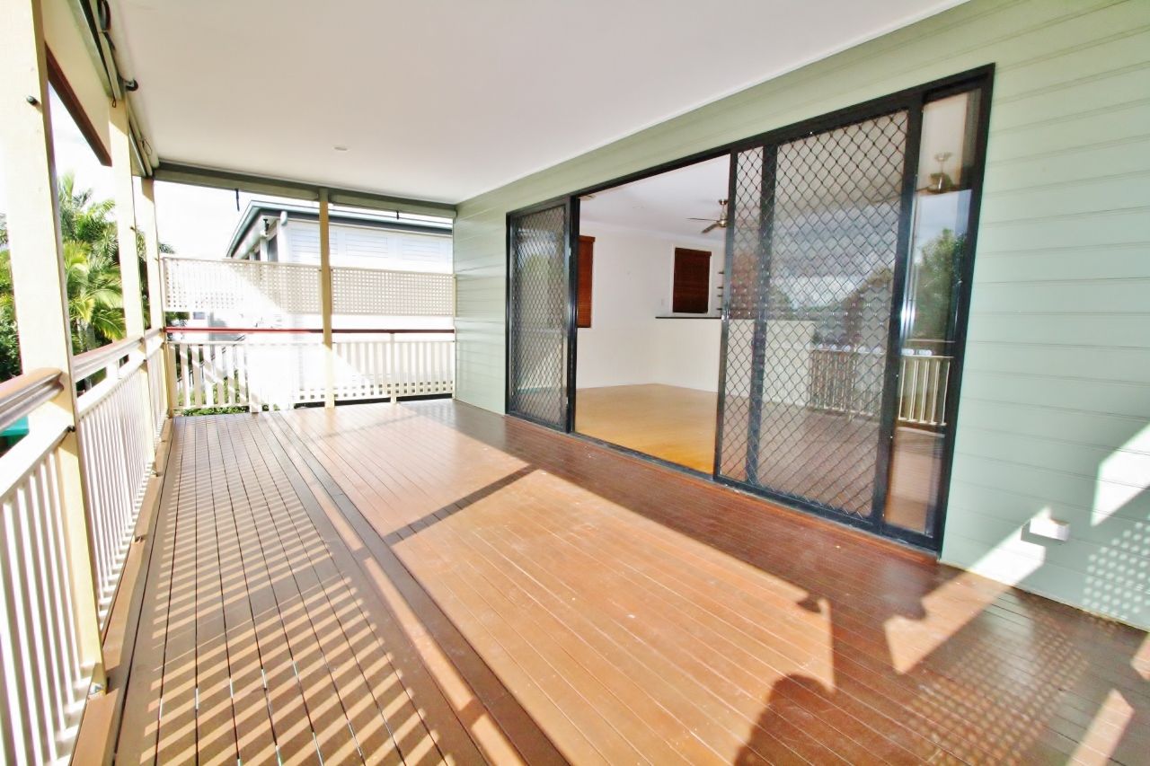 56 Central Avenue, Sherwood, QLD 4075