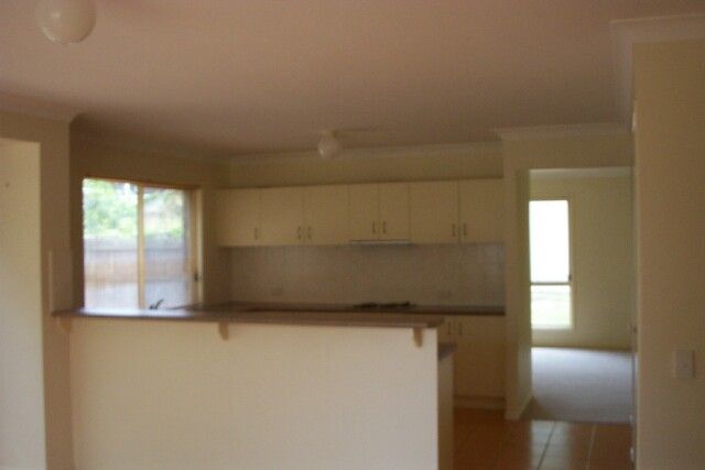 1/15 Magnolia Grove, Robertson, QLD 4109